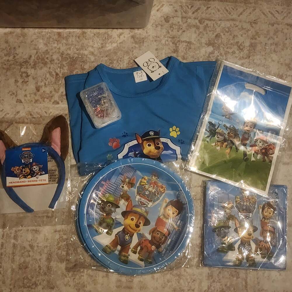 Paw Patrol '5 Birthday Boy' Chase T-Shirt and Party Accessory Set